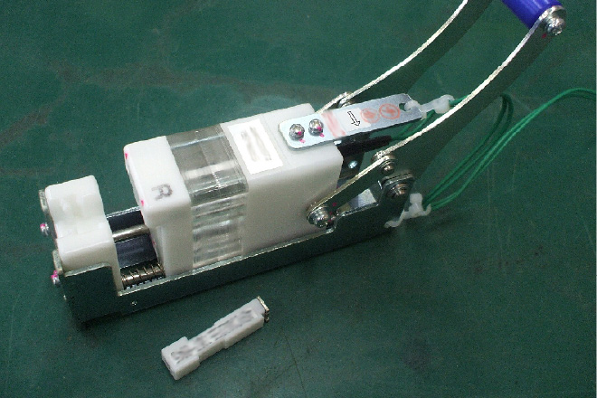 導通検出治具